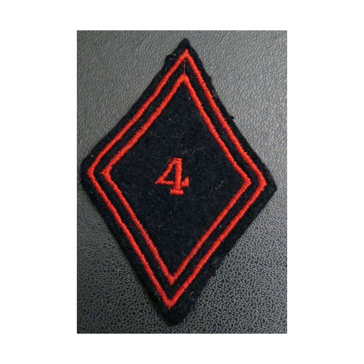 LOSANGE DE BRAS MODÈLE 45 : 4° régiment de cuirassiers troupe