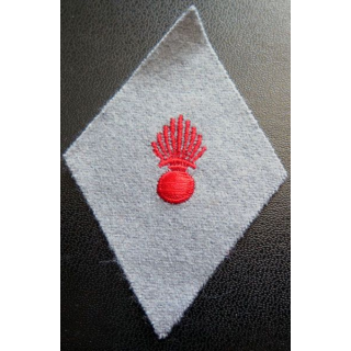 LOSANGE DE BRAS MODÈLE 45 : commissariat armée de terre  troupe