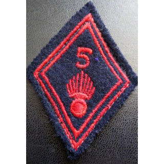LOSANGE DE BRAS MODÈLE 45 :  5° régiment d'infanterie troupe