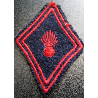 LOSANGE DE BRAS MODÈLE 45 :  régiment d'infanterie troupe
