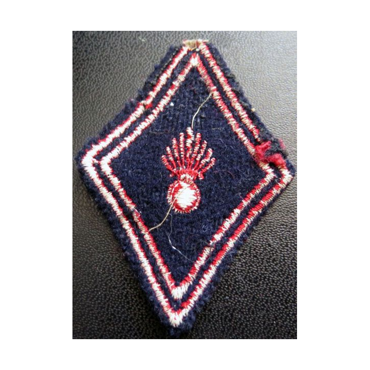 LOSANGE DE BRAS MODÈLE 45 :  régiment d'infanterie troupe
