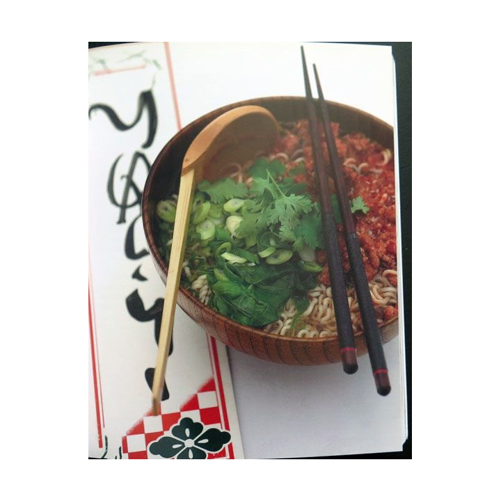 Petits plats asiatiques de Judy Vassallo chez Marabout