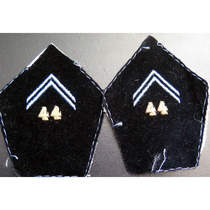Paire de soutache insigne de col du 44° régiment des transmissions