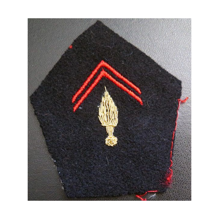 Soutache ( insigne de col ) d'officier de l'infanterie en cannetille