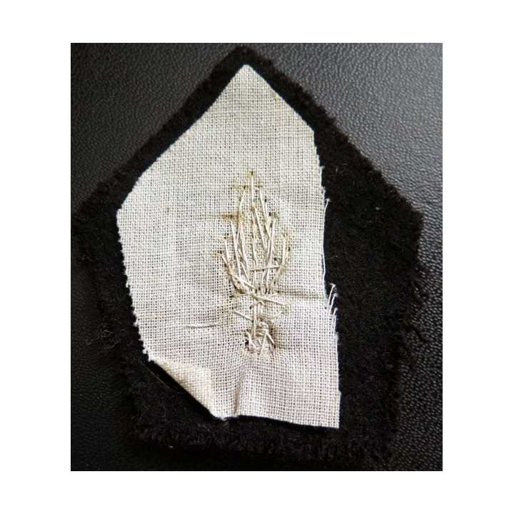 Soutache ( insigne de col ) du corps des experts en cannetille