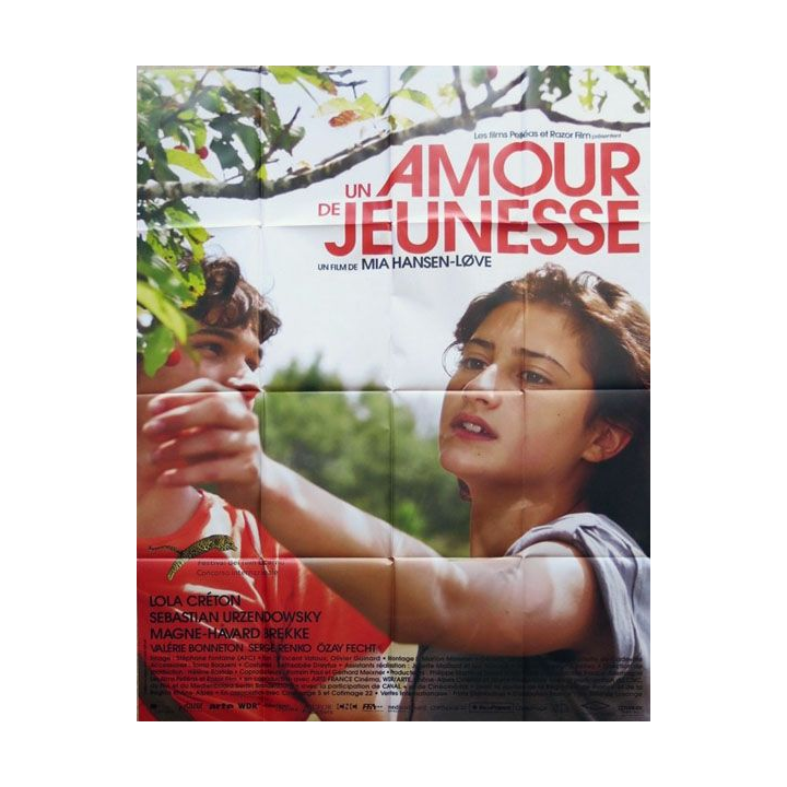 AFFICHE FILM : affiche de cinéma du film " Un amour de jeunesse" dimension 115 x 158 cm (E028)