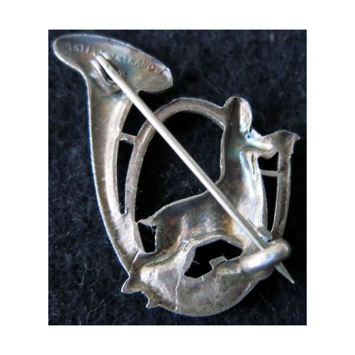 28° BCA : insigne métallique du 28° bataillon de chasseurs alpins de fabrication Arthus Bertand Paris