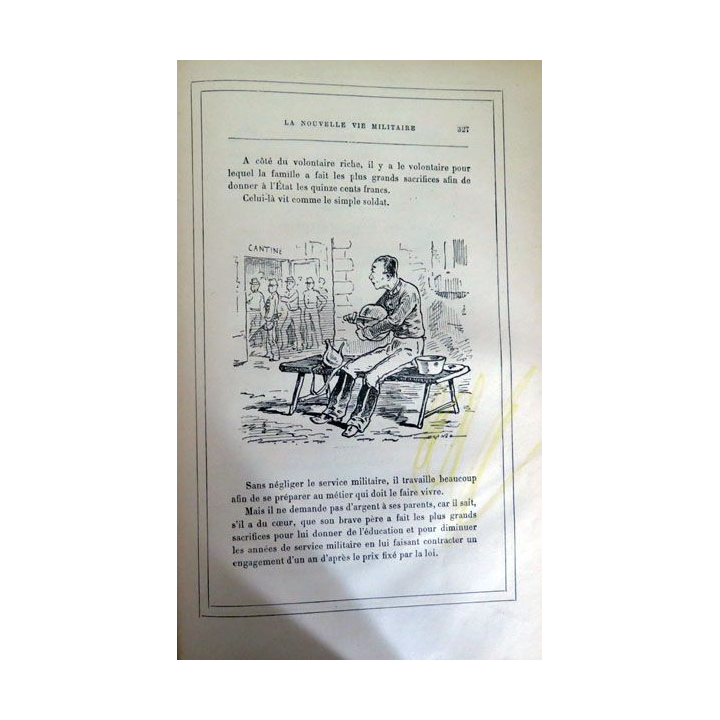 Livre La nouvelle vie militaire de Huart (manque les 70 premières pages très belles illustrations 