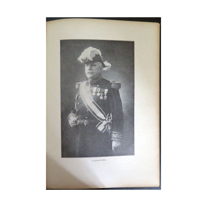 Livre sur le Maréchal Foch de F. Gaquère Ed Mame 
