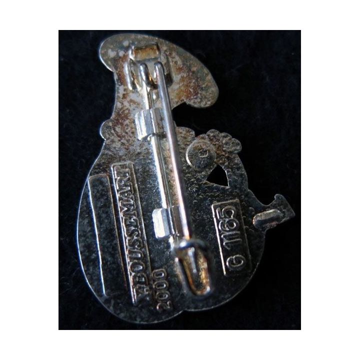 16° BCP : insigne métallique du 16° bataillon de chasseurs à pied de fabrication Boussemart G. 1165 finition argentée