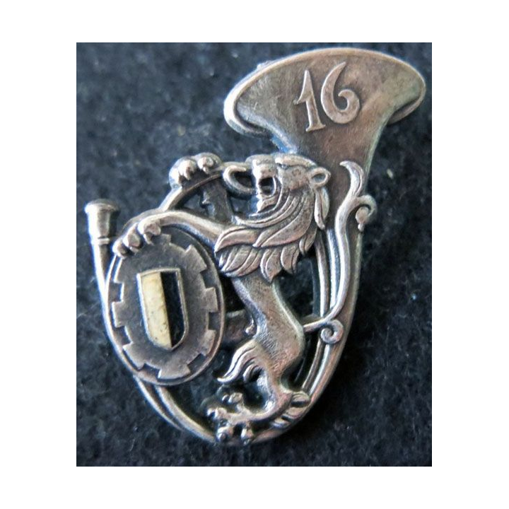 16° BCP : insigne métallique du 16° bataillon de chasseurs à pied de fabrication Drago Noisiel G. 2265