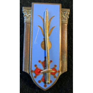 EMI : insigne de l'école militaire d’infanterie de Montpellier  Drago Paris G. 1937 émail