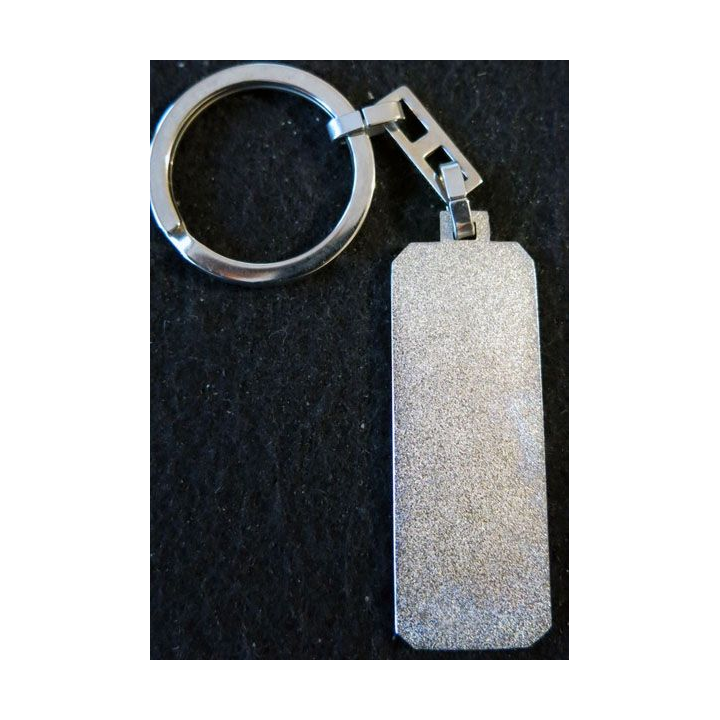 EMIA : porte clefs de l'école militaire interarmes de 6 x 2,1 cm dos argenté
