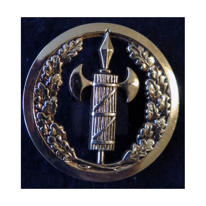 INSIGNE DE BÉRET : insigne de bérêt de la justice militaire de fabrication Beraudy-Vaure dos plat doré