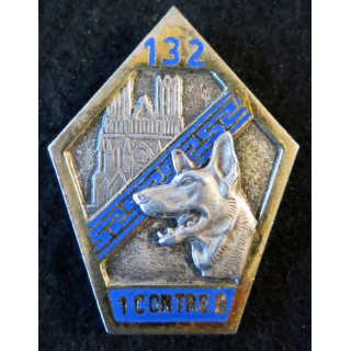 132° GCAT : 132° groupe cynophile Armée de Terre 1 contre 8 Drago Paris G. 2556 dos guilloché en émai