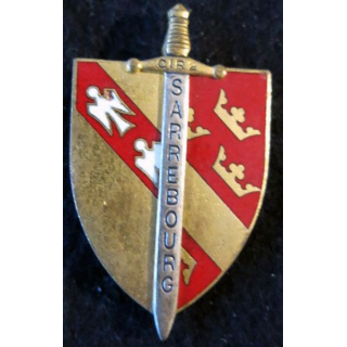 CIR N° 2 : insigne métallique du centre d’instruction régional N° 2 de fabrication Drago G. 1189 en émail