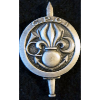 CPCI N° 2 : insigne métallique du centre perfectionnement cadres infanterie N° 2 fabrication Drago G. 1741