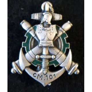 CM 101 : Centre mobilisateur 101 de fabrication Drago Paris émail vert foncé