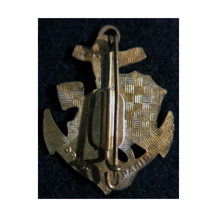 BIMAT : insigne métallique du bataillon d'infanterie de marine de Tahiti de fabrication Drago Paris G. 1964