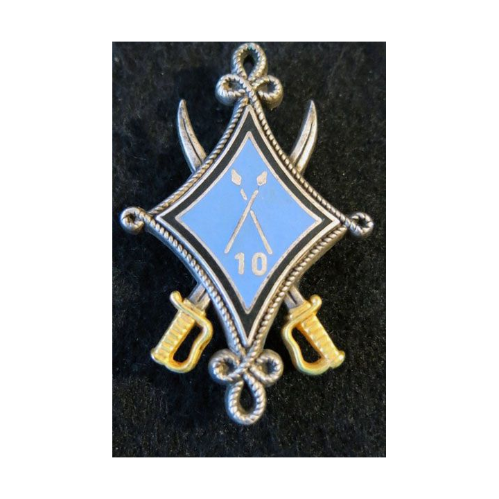 10° RH : insigne métallique du 10° régiment de hussards de fabrication Fraisse G. 2780