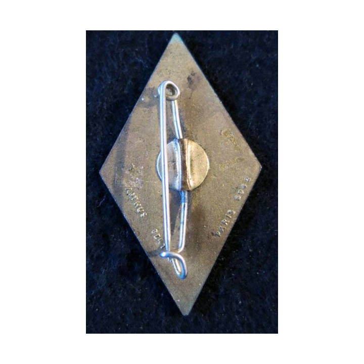 4° RC : insigne métallique du 4° régiment de cuirassiers de fabrication A. Bertrand G. 942 en émail