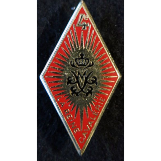 4° RC : insigne métallique du 4° régiment de cuirassiers de fabrication Delsart Sens G. 942