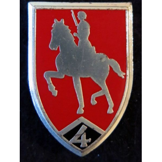 4° RC : insigne métallique du 2° escadron du 4° régiment de cuirassiers de fabrication Delsart