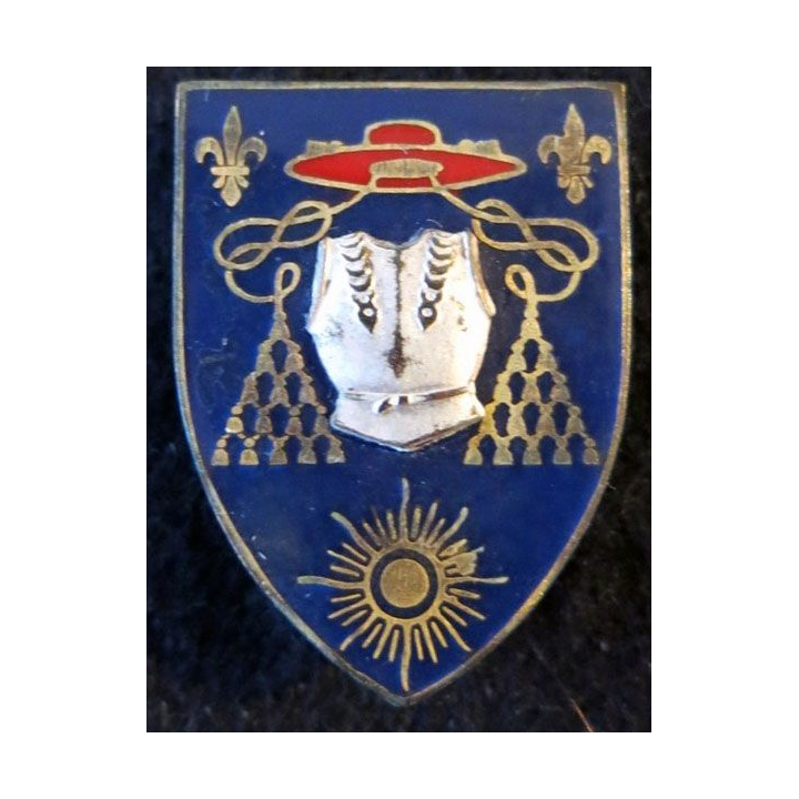 6° RC : insigne métallique du 6° régiment de cuirassiers de fabrication Drago Paris G. 829 en émail