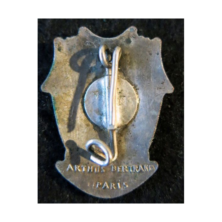 8° RC : insigne métallique du 8° régiment de cuirassiers petit modèle de fabrication Arthus Bertrand petit modèle émail