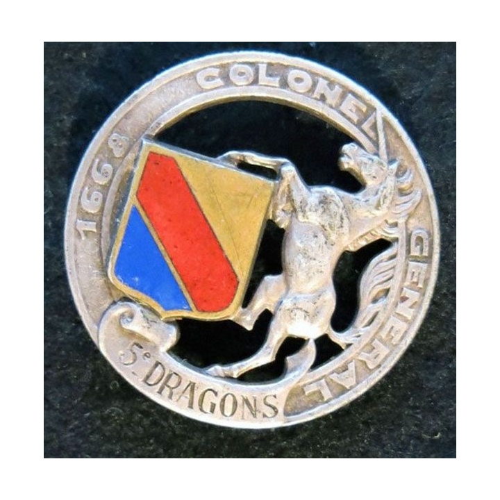 5° RD : insigne métallique du 5° régiment de dragons de fabrication Drago Paris H.665 en émail