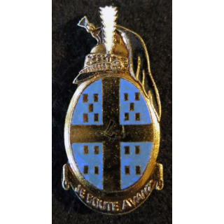 4° RD : insigne métallique du 4° régiment de dragons de fabrication Drago Paris G. 2166 émail