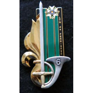 PROMOTION EMIA  : insigne métallique de la 42° promotion Lieutenant de Ferrières LR Paris G. 4807