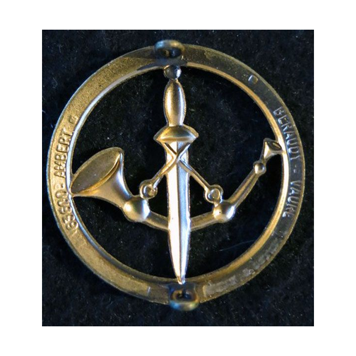 INSIGNE DE BÉRET : Insigne de béret de la Poste aux armées en métal doré fabrication Beraudy-Vaure Ambert