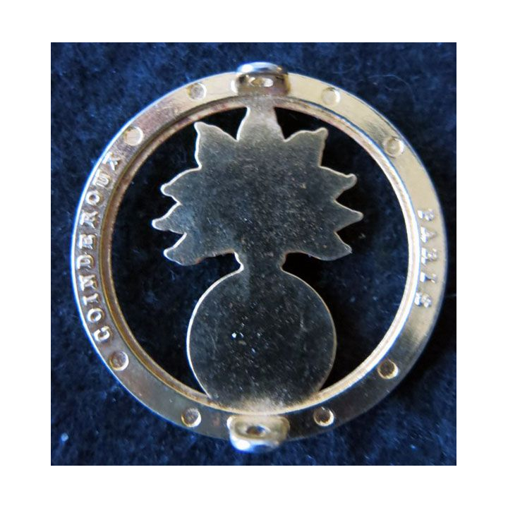 INSIGNE DE BÉRET : insigne de béret des écoles doré de fabrication Coinderoux Paris