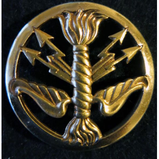 INSIGNE DE BÉRET : insigne de bérêt du service des poudres de fabrication Beraudy-Vaure dos embouti