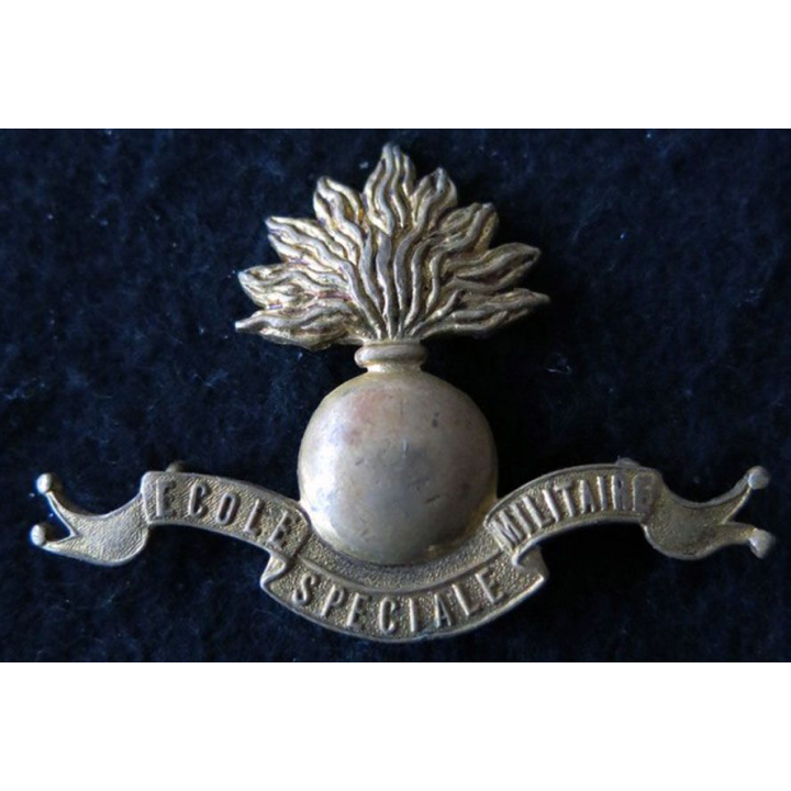 INSIGNE DE BÉRET : insigne de béret de l'école spéciale militaire de fabrication Coinderoux Paris