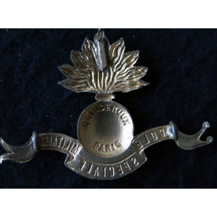 INSIGNE DE BÉRET : insigne de béret de l'école spéciale militaire de fabrication Coinderoux Paris