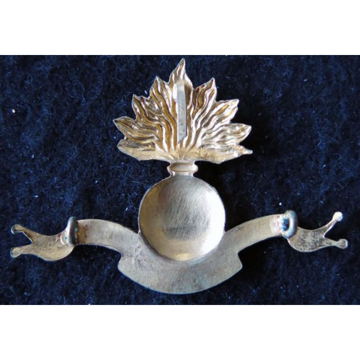 INSIGNE DE BÉRET : insigne de béret de l'école spéciale militaire fabrication non spécifiée