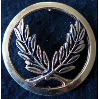 INSIGNE DE BÉRET : Insigne de béret de l’aumônerie générale de fabrication L. Bichet