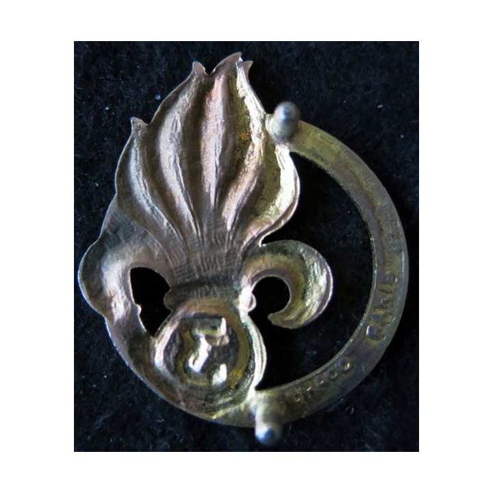 INSIGNE DE BÉRET 3° REI : insigne de béret du 3° régiment étranger d'infanterie de fabrication Drago Paris