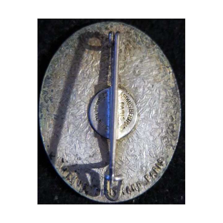 11° RI : 11° régiment d'infanterie 1635 de fabrication Arthus Bertrand Paris en émail dos guilloché retirage