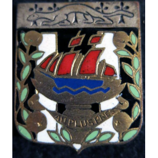 2° RI : insigne métallique du 2° régiment d'infanterie de fabrication Arthus Bertrand  G.427 Nef dorée en émail