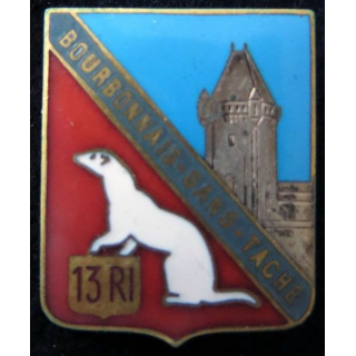 13° RI : 13° régiment d'infanterie de fabrication Arthus Bertrand Paris déposé poinçon en émail dos lisse