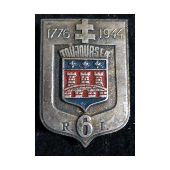6° RI : 6° régiment d'infanterie de fabrication Drago Béranger peint dos lisse embouti