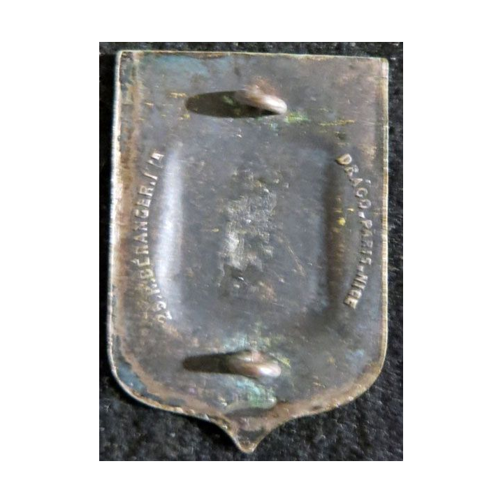 6° RI : 6° régiment d'infanterie de fabrication Drago Béranger peint dos lisse embouti