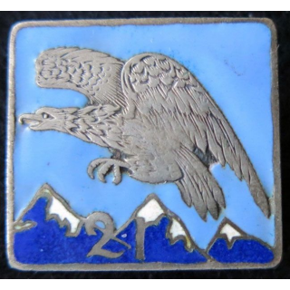 3° RIA : insigne métallique du 21° bataillon d'instruction du 3° régiment d'infanterie Alpine Drago Béranger déposé en émail