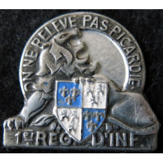 1° RI : 1° régiment d'infanterie fabrication non mentionnée peint de 1945