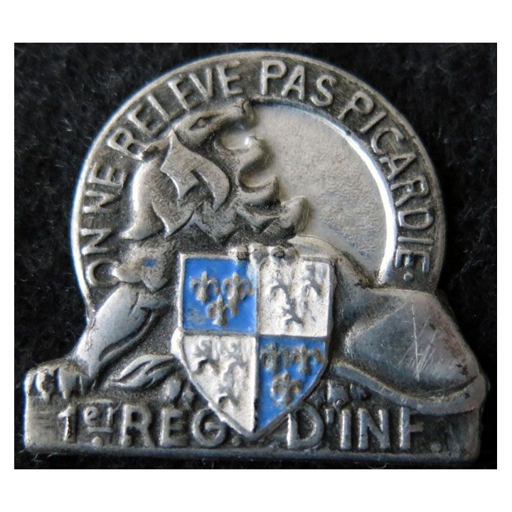 1° RI : 1° régiment d'infanterie fabrication non mentionnée peint de 1945