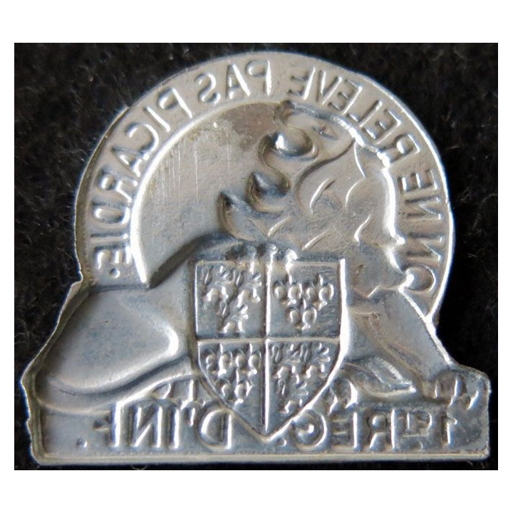 1° RI : 1° régiment d'infanterie fabrication non mentionnée peint de 1945