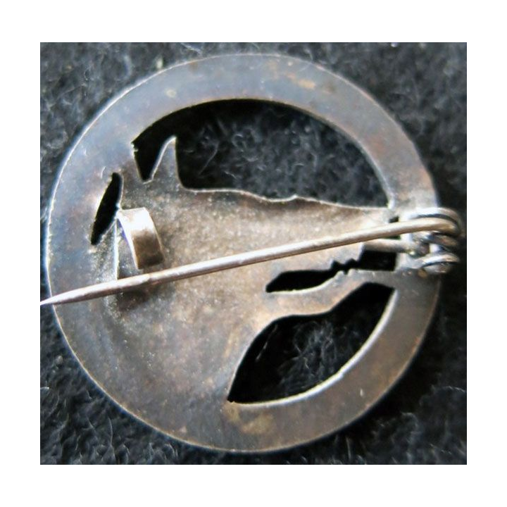 168° RIF : insigne métallique du 168° régiment d''infanterie de forteresse Les Loups du Bois Le Prêtre 27 mm embouti